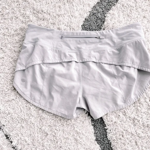 LULULEMON Speed Up Shorts in Daydream!! - Picture 3 of 6